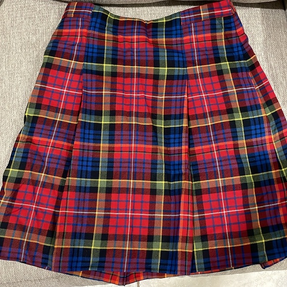 Brooks Brothers red fleece plaid skirt - Picture 4 of 4